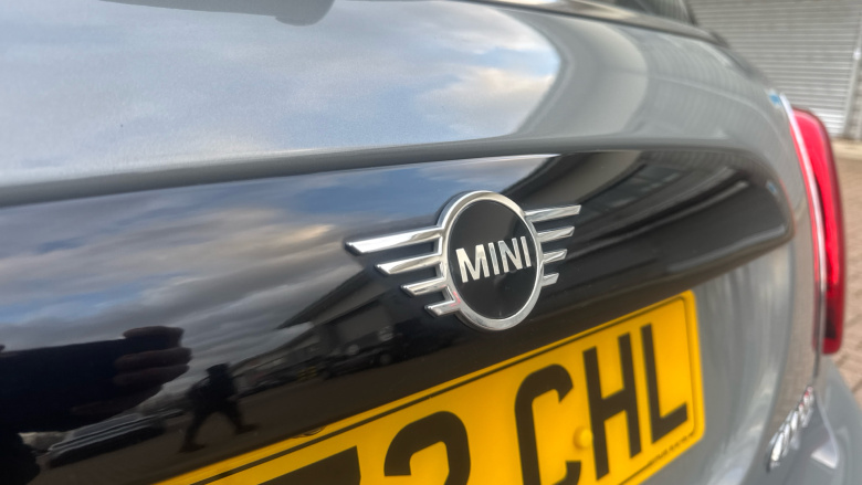 MINI Hatchback 135kW Cooper S Level 2 33kWh 3dr Auto Electric Hatchback